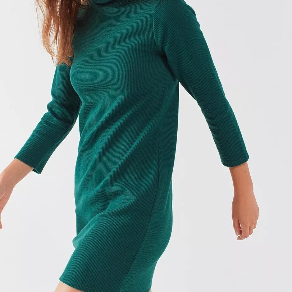 Urban Outfitters Pins & Needles Tucker Green Ribbed Turtleneck Mini Dress